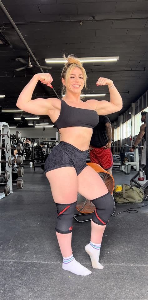 Preview 1 of Muscle Barbie Onlyfan Videos