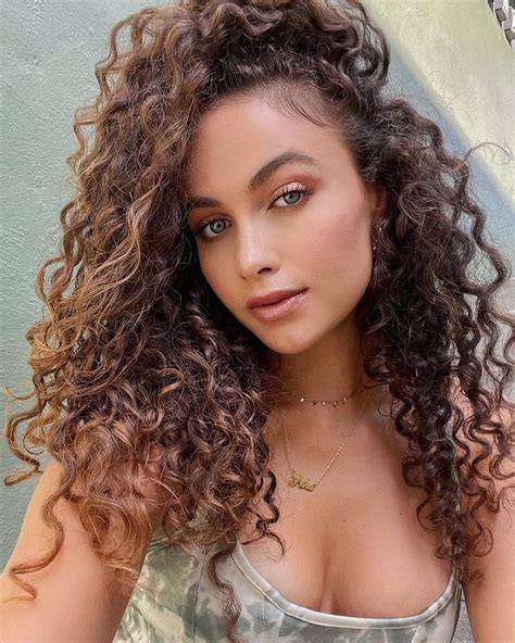 Nina Matos OnlyFans channel