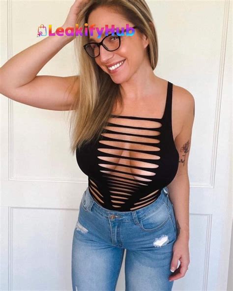 Preview 3 of Nora Rose Leak Onlyfeet Telegram