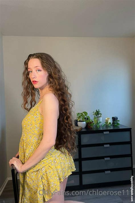 Preview 3 of Ofchloerose Onlyfans Leaks Vault Nudes