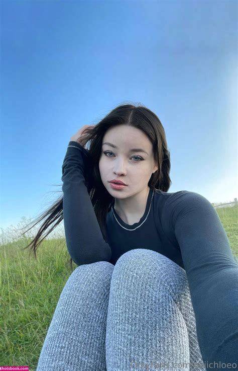 Preview 1 of Okiicloeo Onlyfans Nude Leaks