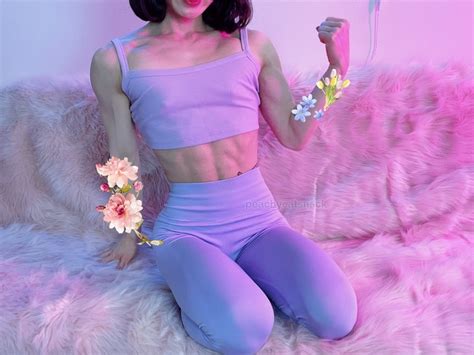 Preview 2 of Peachycatsnack Leaked Naked