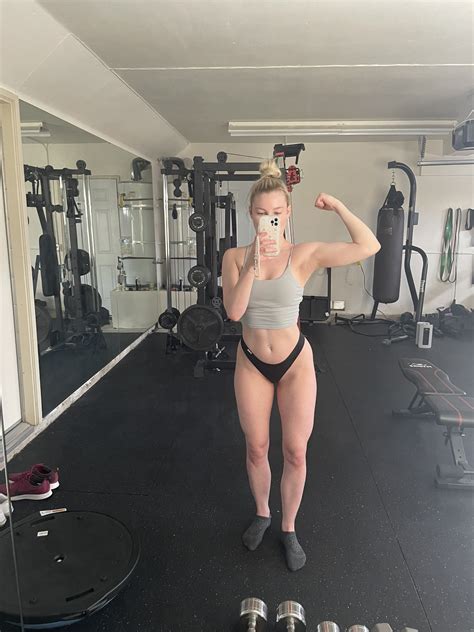 Positivepeach83 OnlyFans channel