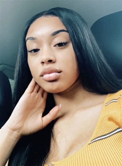 Pyt haelee OnlyFans channel