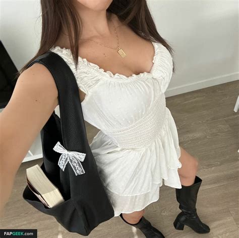 Preview 1 of Queenkaitlyyyn Nude Onlyfans Pack Leaked