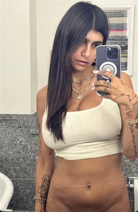 Preview 4 of R/miakhalifa Telegram Video Nude