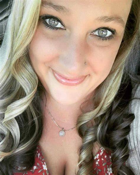 Raemaxwell OnlyFans channel