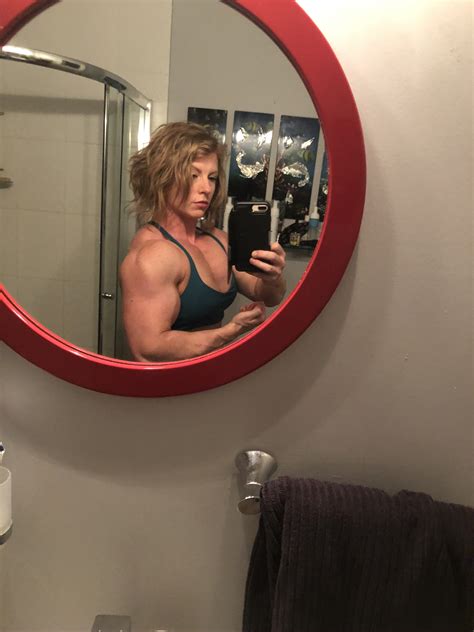 Preview 3 of Redmissfit Onlyfans Nude Set