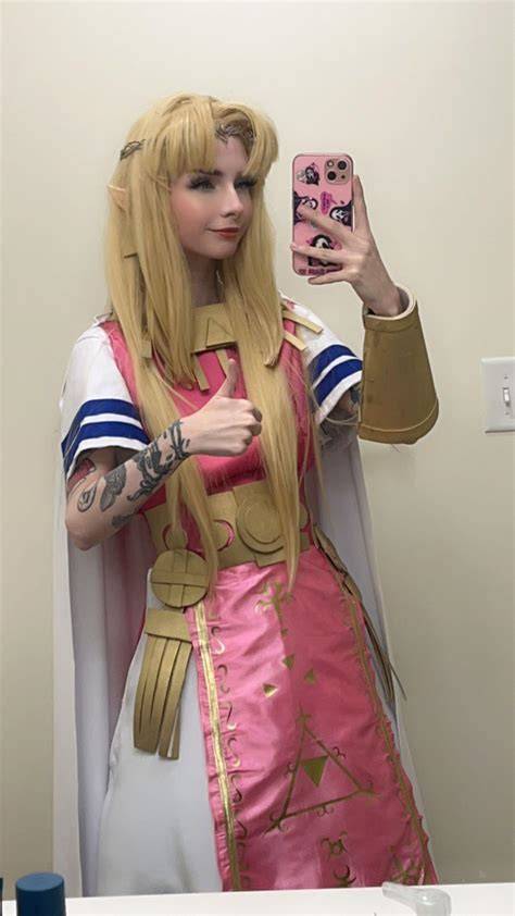 Rengekko Cosplay OnlyFans channel