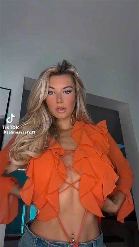 Sabrinavaz1231 OnlyFans channel