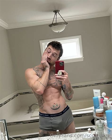 Preview 2 of Scotty Sire Bulge Telegram Onlyfans Nude Set