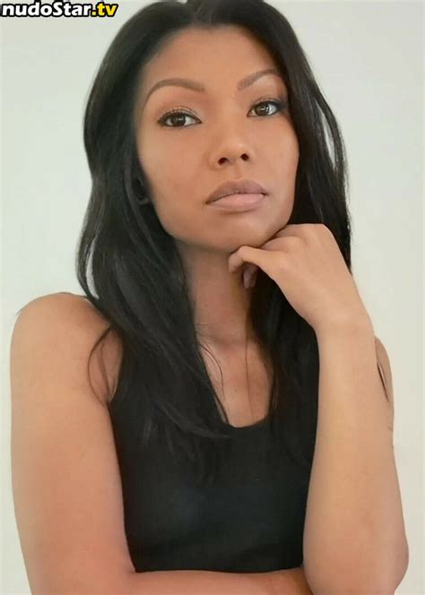 Preview 1 of Semantha Onlyfans Videos Leaked