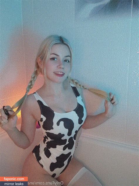 Preview 2 of Shadesofanastasia Nude Photo Leaks