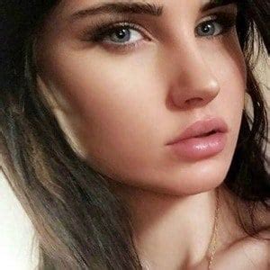 Shea Elyse OnlyFans channel