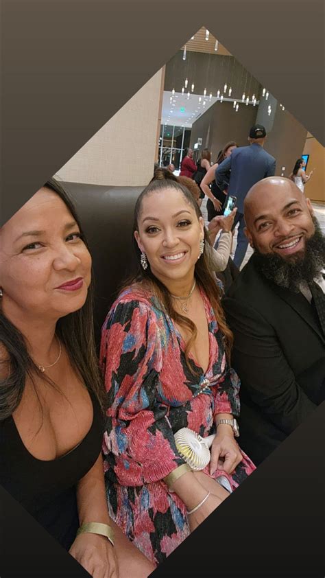 Simone Ray OnlyFans channel