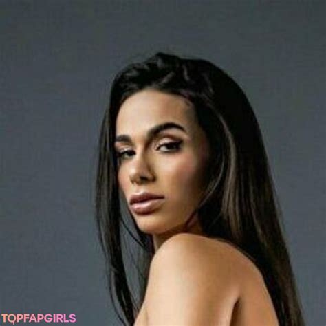 Preview 4 of Sophi Carracini Lean Nude