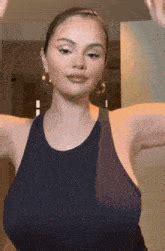 Preview 4 of Swinging Tits Gif Nudes Onlyfans