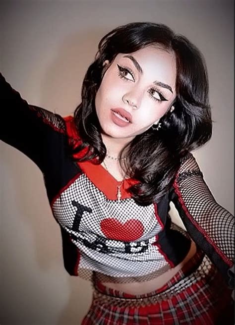 Preview 3 of Tara Yummy Only Fans Fans Mega