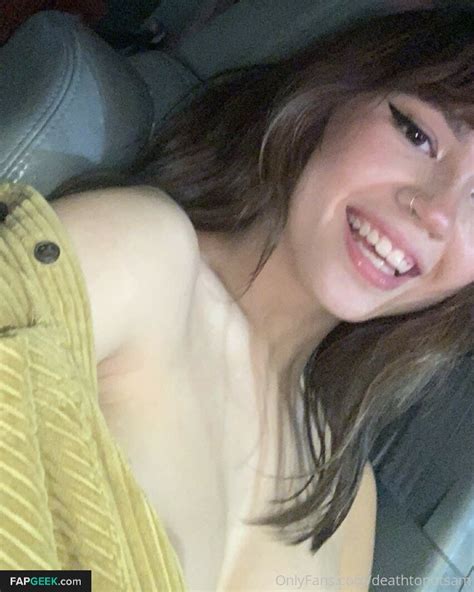 Preview 2 of Thisbicthdied Onlyfans Leaks Nude Photo