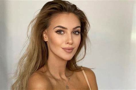 Preview 2 of Titty Veronika Vault Nudes