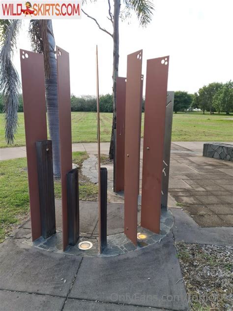 Toniclust OnlyFans channel