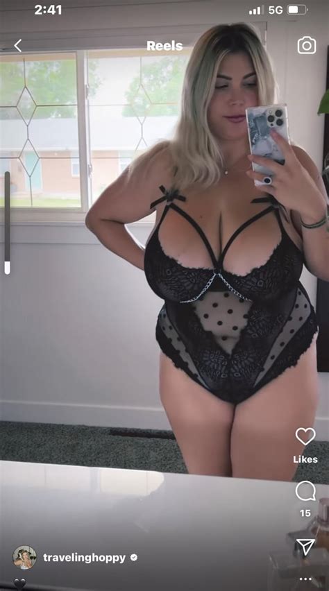 Preview 4 of Travelinghoppy Onlyfans Sexy Set Leaked