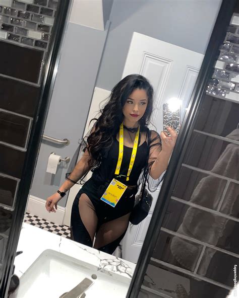 Preview 3 of Valkyrae Nude Leaked Fans Mega