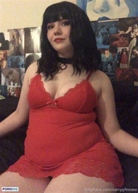 Vampyfeedee OnlyFans channel