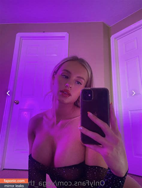 Preview 1 of Vega_thompson Onlyfans Videos Patreon Nudes Leaks