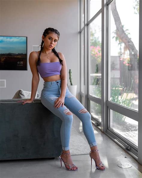 Preview 4 of Violet Brandani Facial Onlyfeet Telegram
