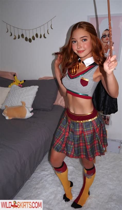 Preview 2 of Wild_schoolgirl Onlyfans Nude Compilation