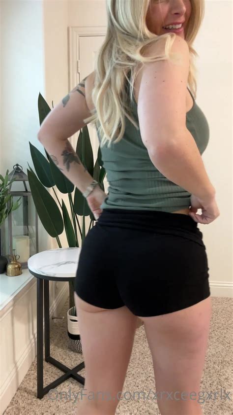 Preview 4 of Xrxceegxrlx Leaked Only Fans Nude Flashes