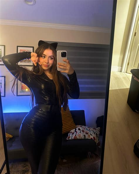 Preview 1 of Zoey Stevens Leaks Telegram