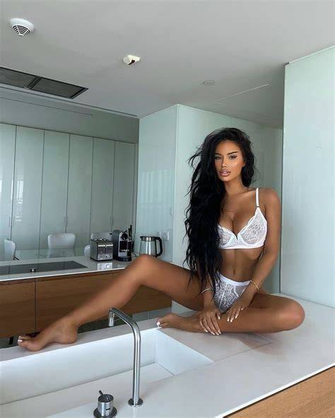 Adele grisoni only fans OnlyFans channel