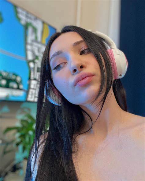 Alice saxe telegram OnlyFans channel