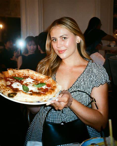 Bellaserano OnlyFans channel