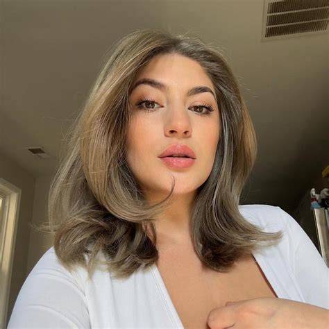 Charmzilla nude OnlyFans channel