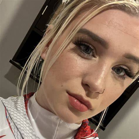 Chloeemae twitter OnlyFans channel