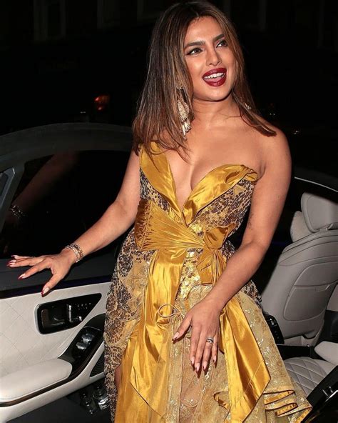 Cleavage queen OnlyFans channel