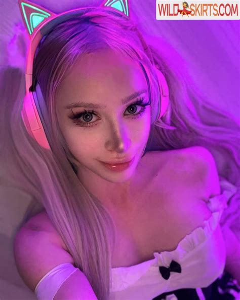 Foxiboom OnlyFans channel