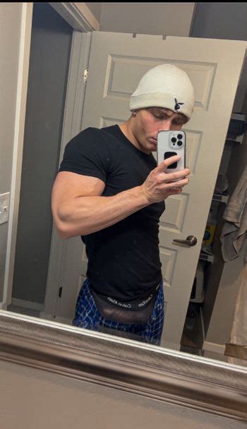 Hungdagger losg OnlyFans channel