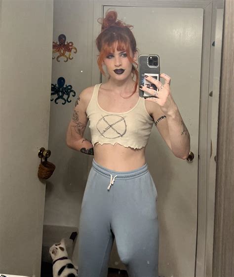 Kittyhot98 OnlyFans channel