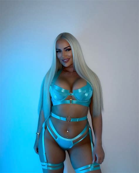 Laurenedgex nude OnlyFans channel