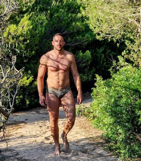 Lorussofa naked OnlyFans channel