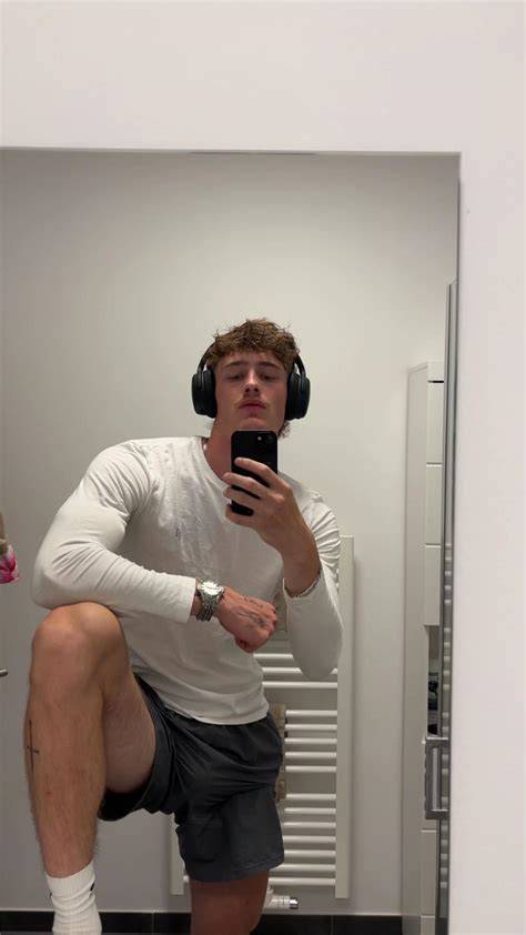 Louraint telegram OnlyFans channel