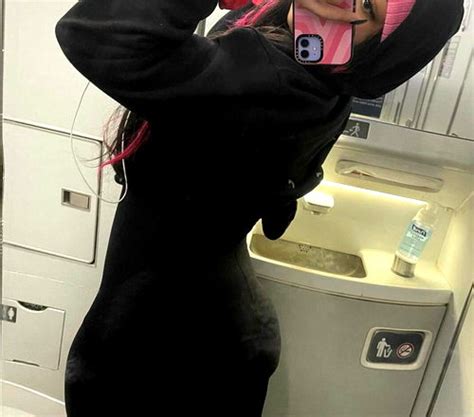 Mariiiisel leaks OnlyFans channel