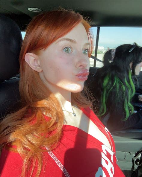 Meowriexist OnlyFans channel
