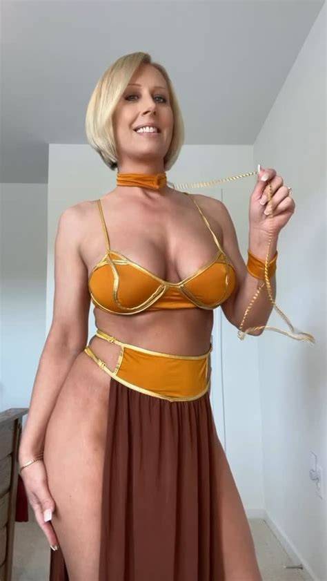 Mrs lorip OnlyFans channel