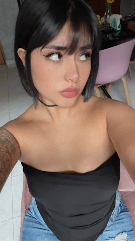 Noa petite pack OnlyFans channel