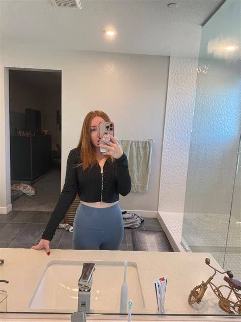 Noppveeveebee OnlyFans channel